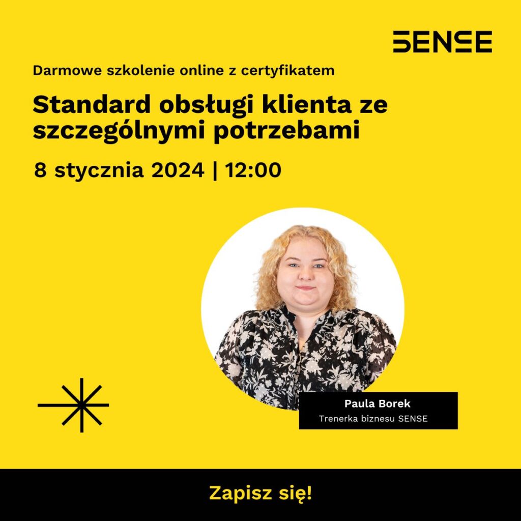 kobieta na żółtym tle i napis darmowe szkolenie onlajn z certyfikatem standard obsługi klienta ze szczególnymi potrzebami